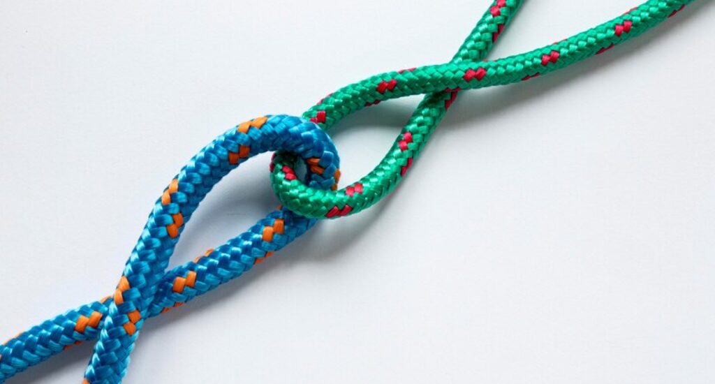 Which Is Stronger: Nylon or Polyester Rope?