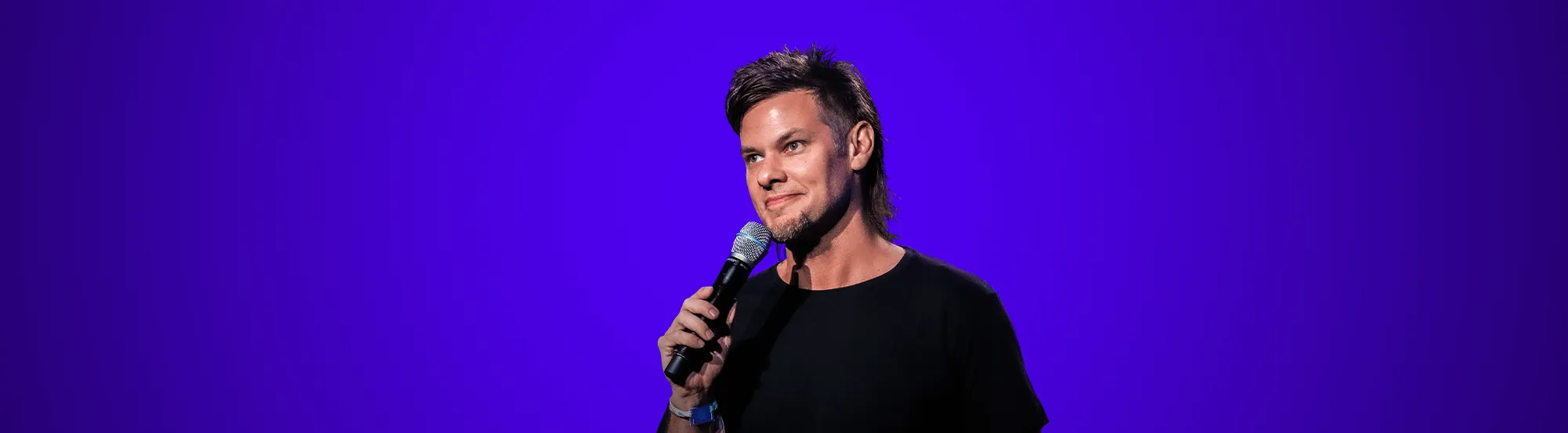 Does Theo Von do stand-up