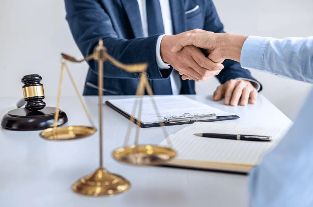 How much does it cost to hire a lawyer